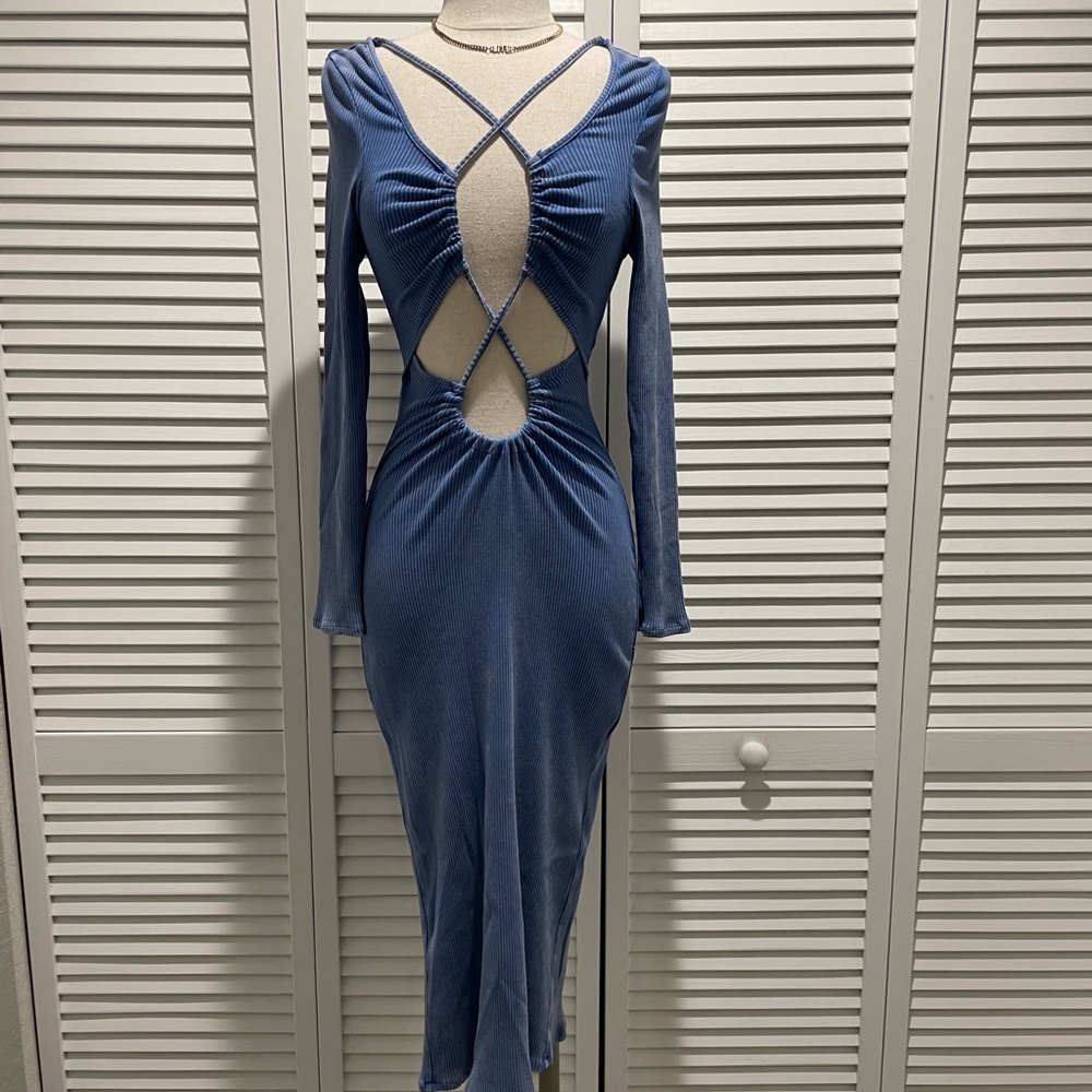 Elegant Blue Cut-Out Dress